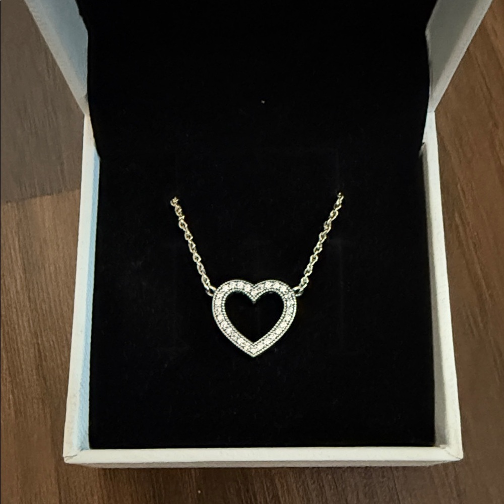 Pandora Silver Heart Pendant Necklace - Picture 2 of 4